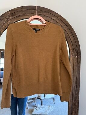 Banana Republic Women's Crewneck Sweater - Camel